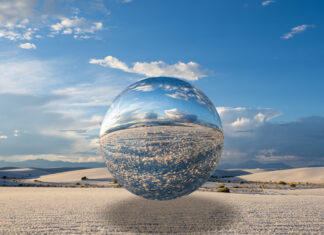 Floating Object Photography